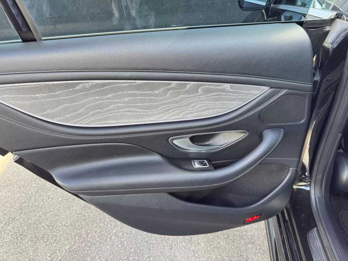mercedes-benz-cls-2019-diesel-1950cc