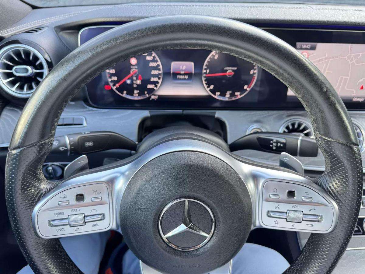 mercedes-benz-cls-2019-diesel-1950cc