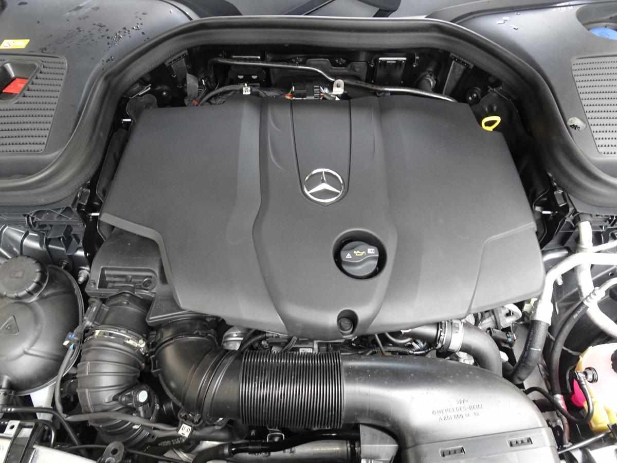 mercedes-benz-glc-250-d-2-1-4matic-2015-diesel-2143cc