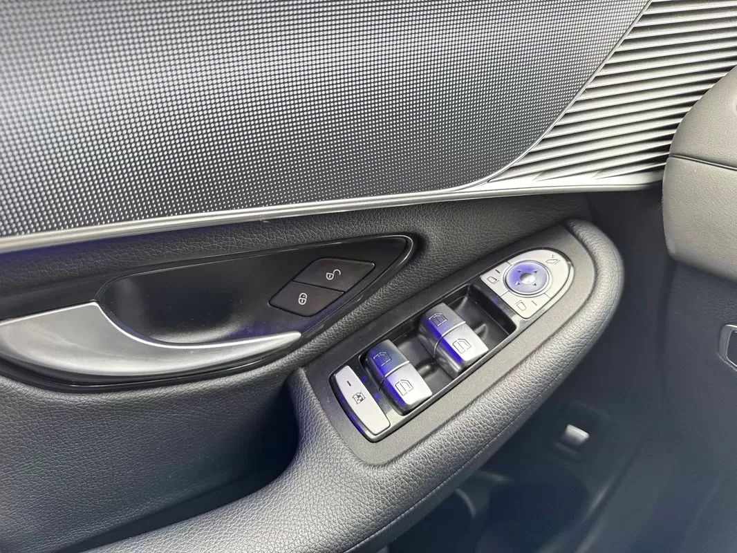 mercedes-benz-eqc-2020-eletrico-0cc