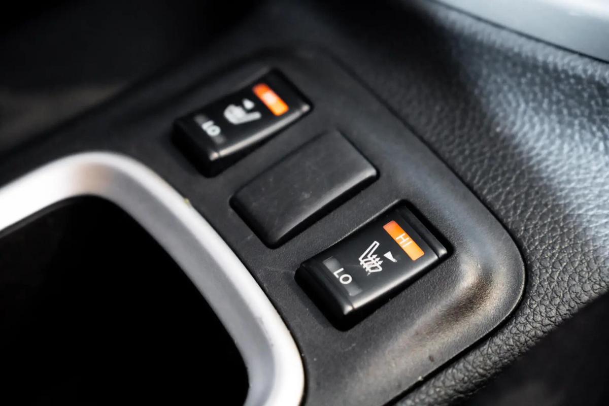 nissan-navara-2017-diesel-2298cc