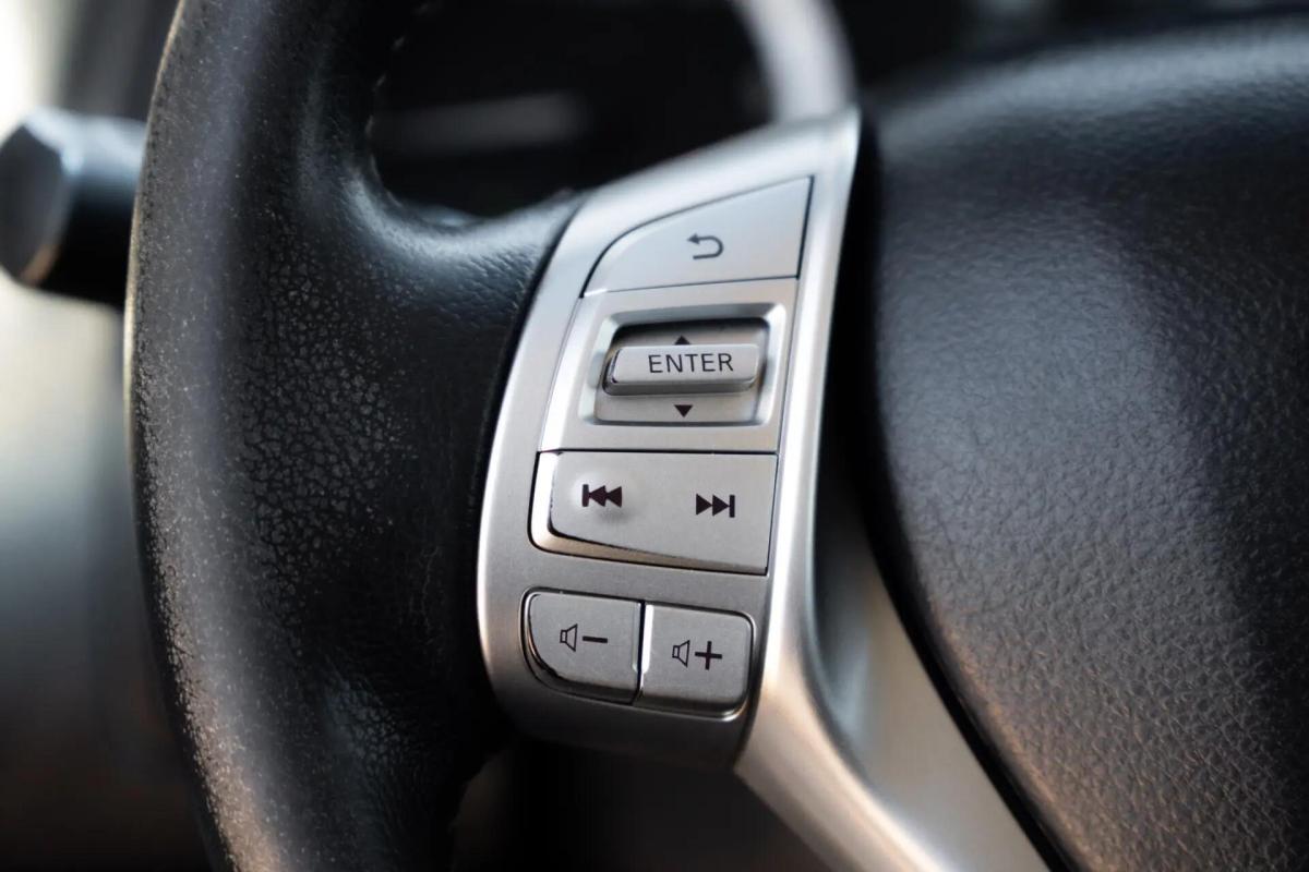 nissan-navara-2017-diesel-2298cc