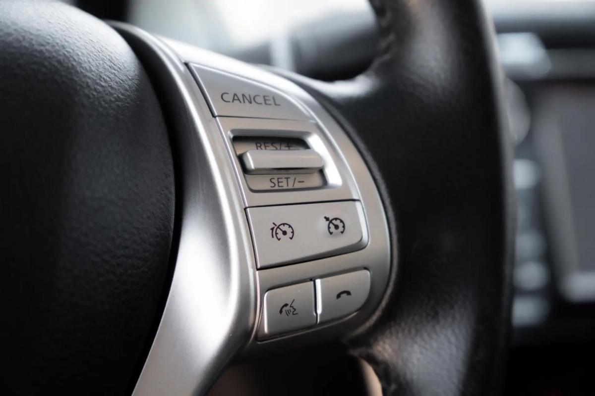 nissan-navara-2017-diesel-2298cc