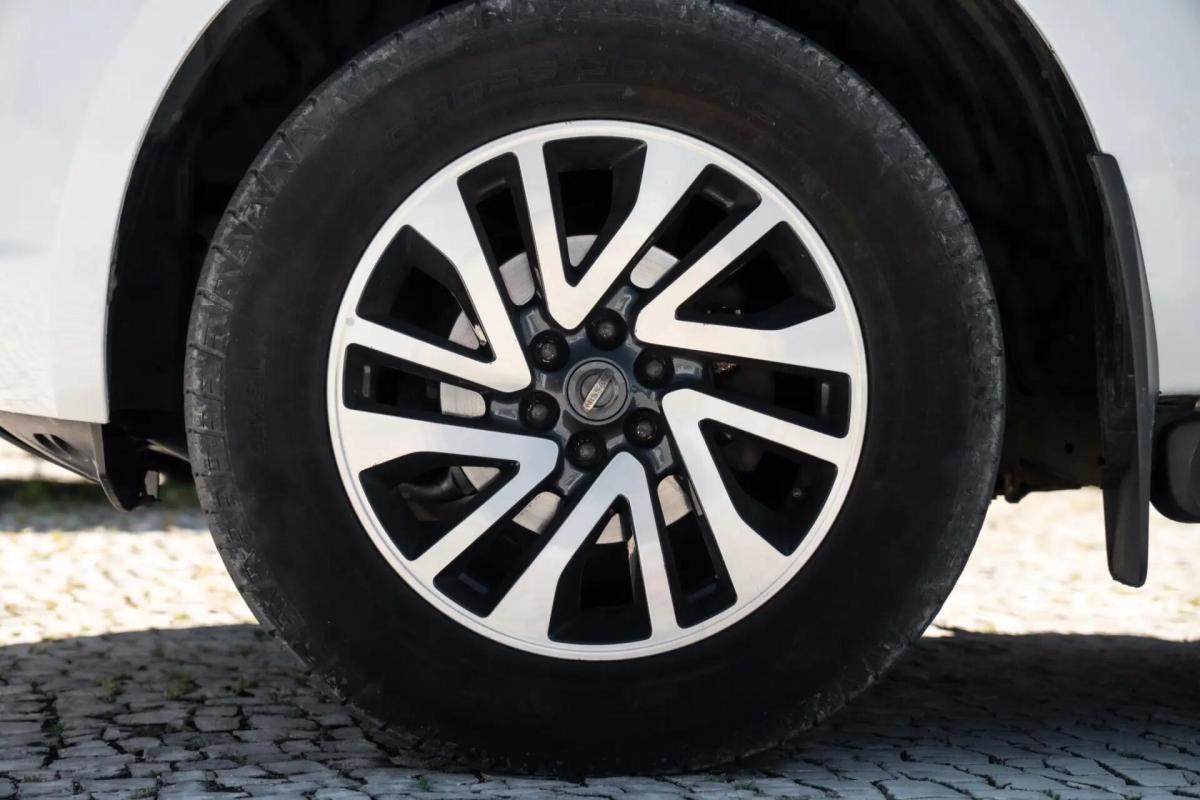 nissan-navara-2017-diesel-2298cc