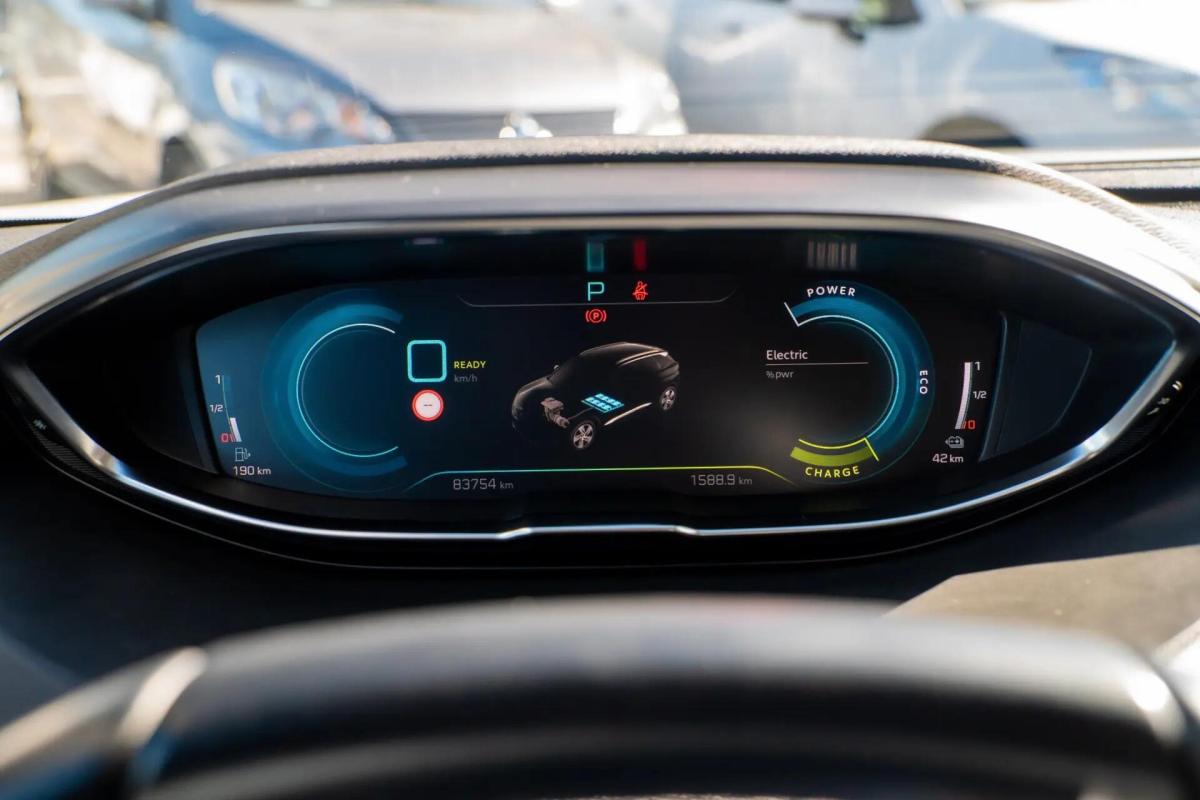 peugeot-3008-2021-hibrido-a-gasolina-1598cc