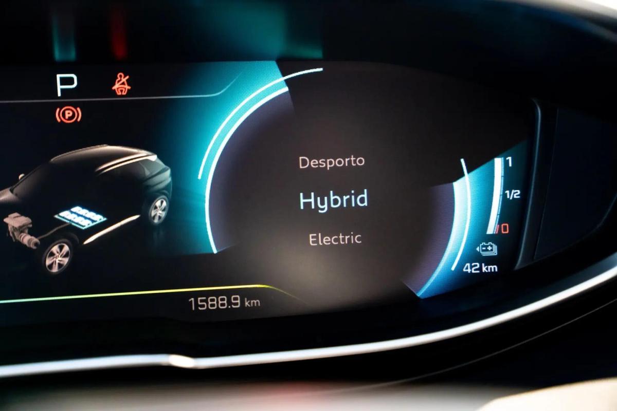peugeot-3008-2021-hibrido-a-gasolina-1598cc