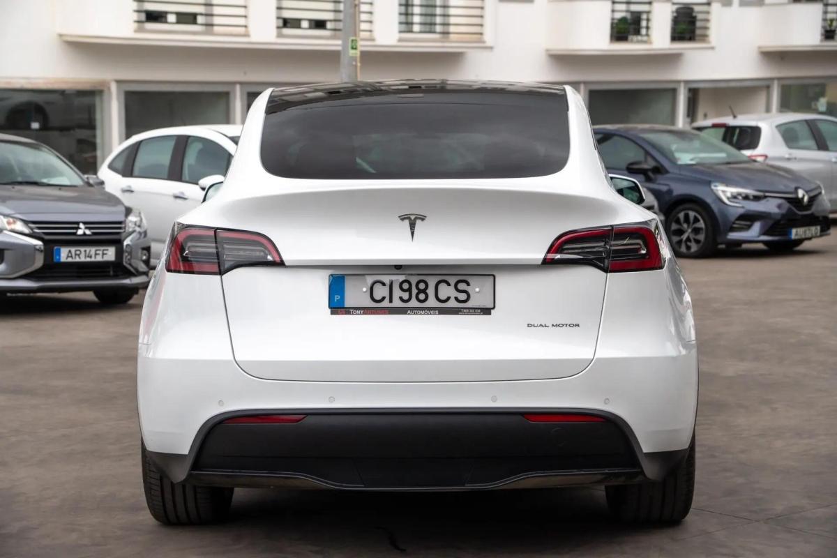 tesla-model-y-2022-eletrico-0cc
