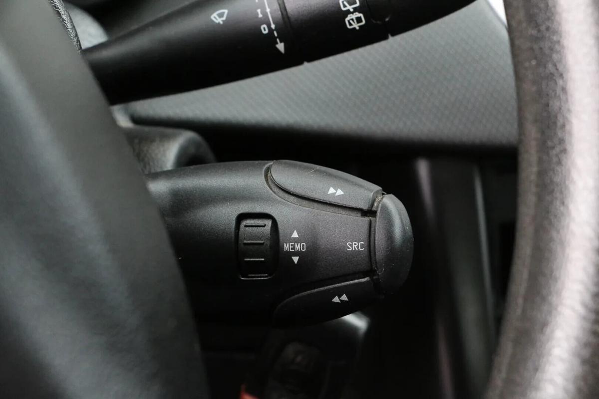 peugeot-207-2007-gasolina-1360cc