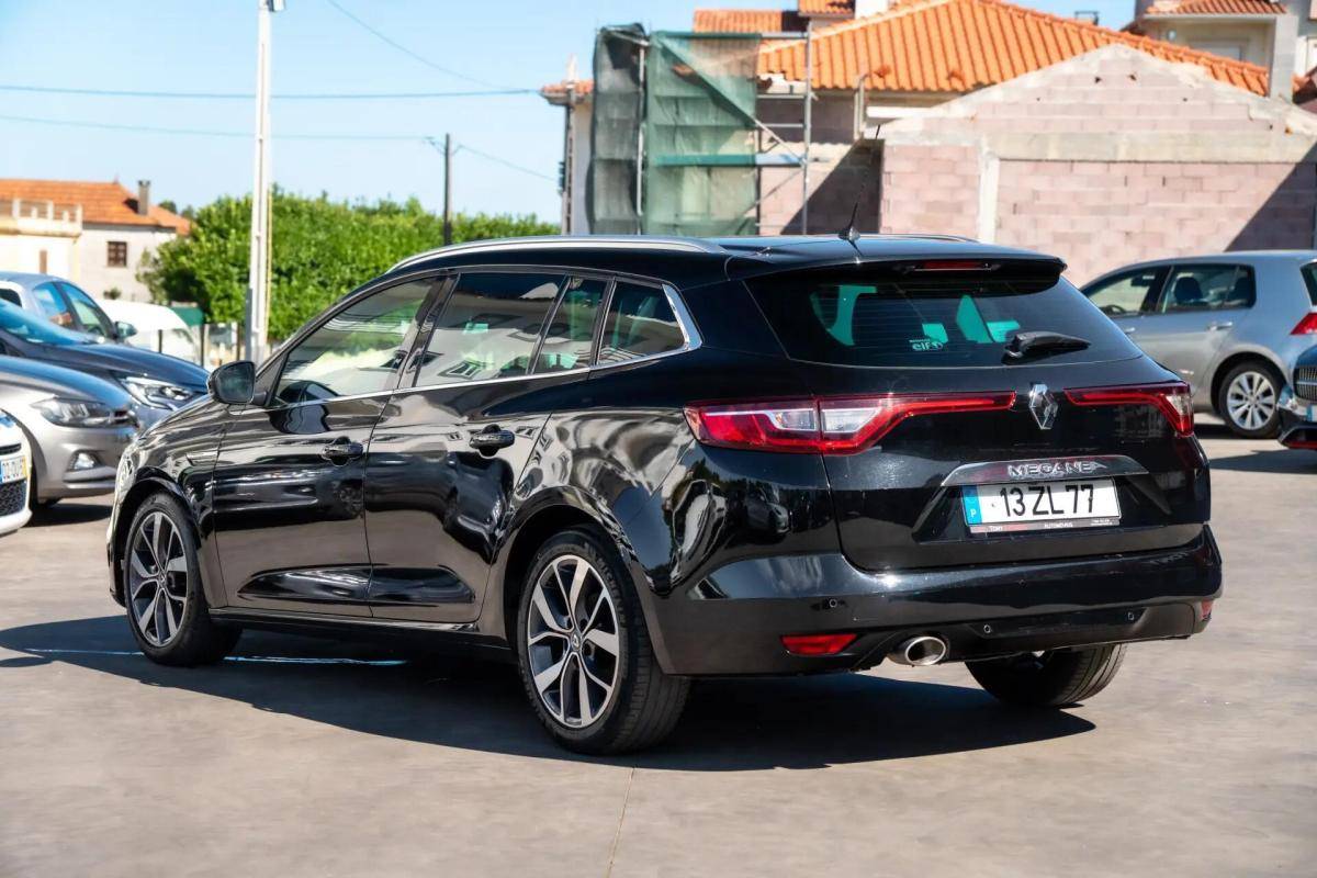 renault-megane-sport-tourer-2017-diesel-1461cc