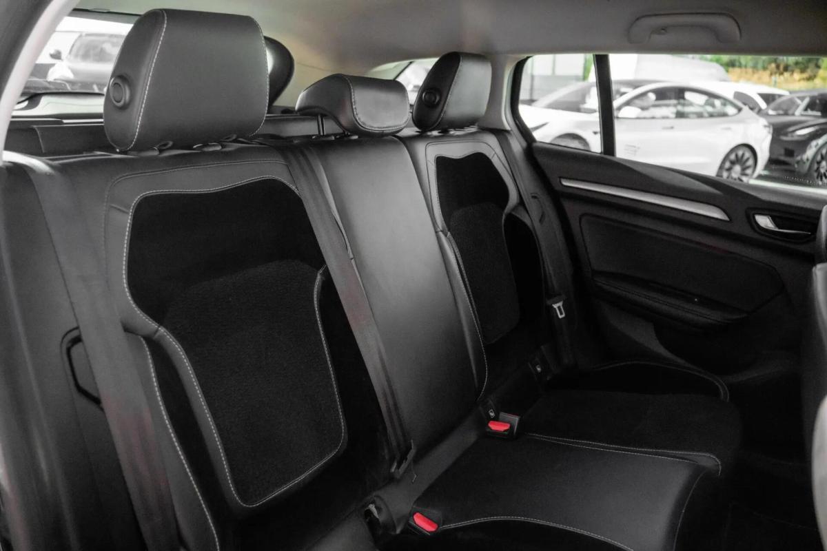 renault-megane-sport-tourer-2017-diesel-1461cc