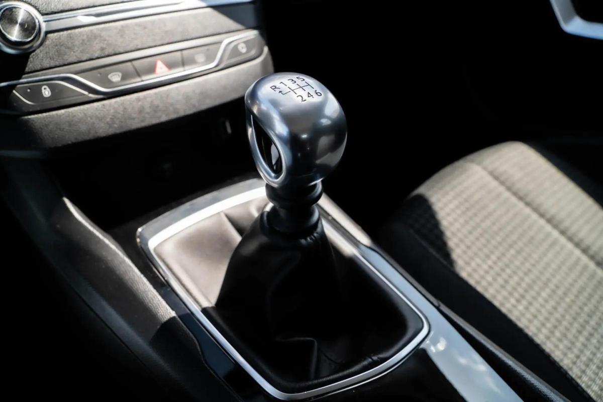 peugeot-308-2019-diesel-1499cc