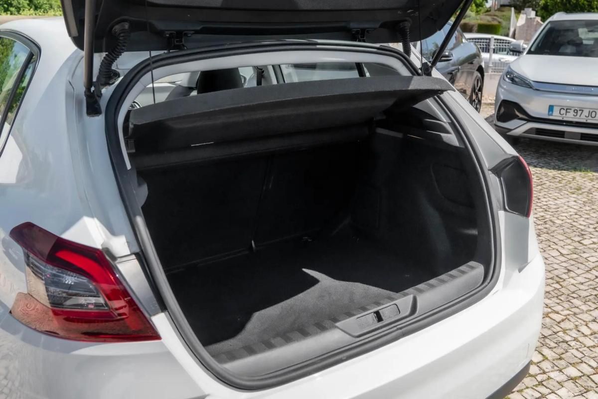 peugeot-308-2019-diesel-1499cc