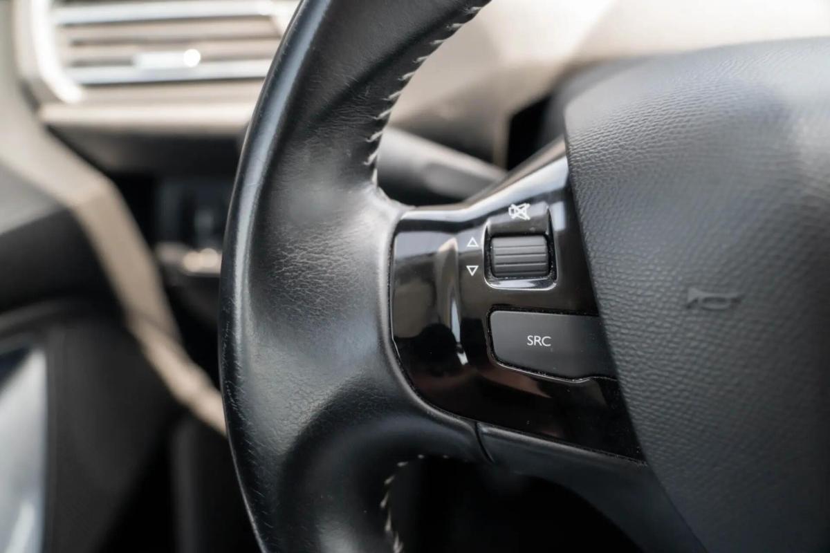 peugeot-308-2019-diesel-1499cc