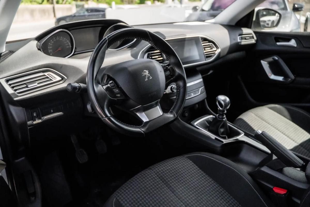 peugeot-308-2019-diesel-1499cc