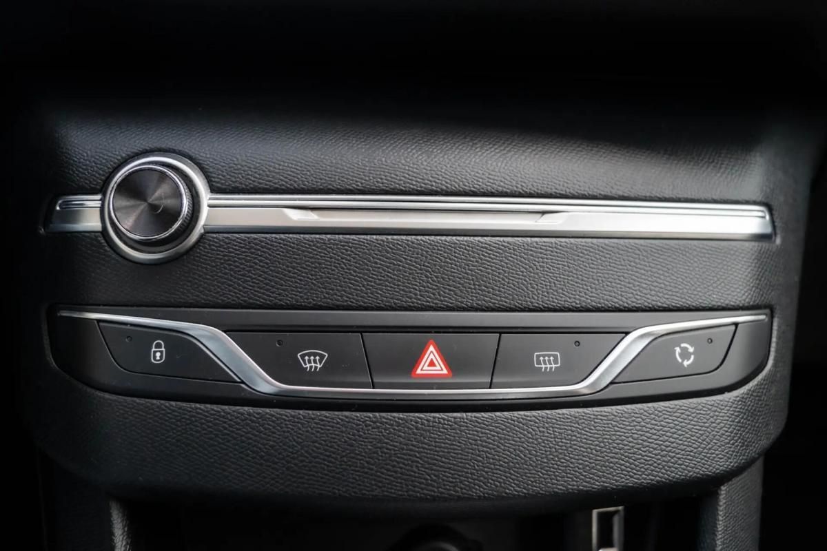 peugeot-308-2019-diesel-1499cc