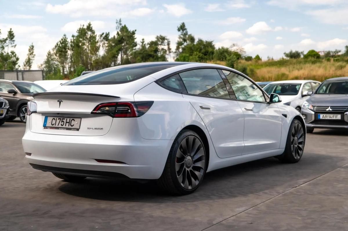 tesla-model-3-2022-eletrico-0cc