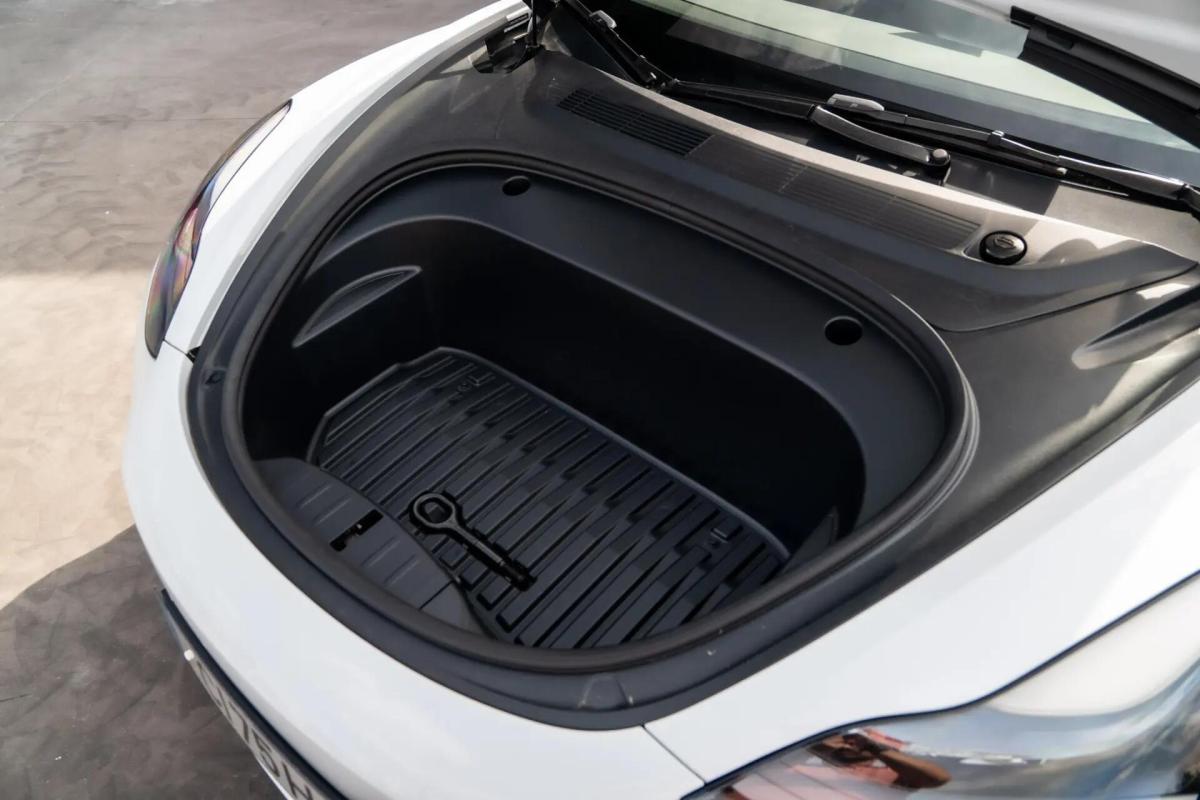 tesla-model-3-2022-eletrico-0cc