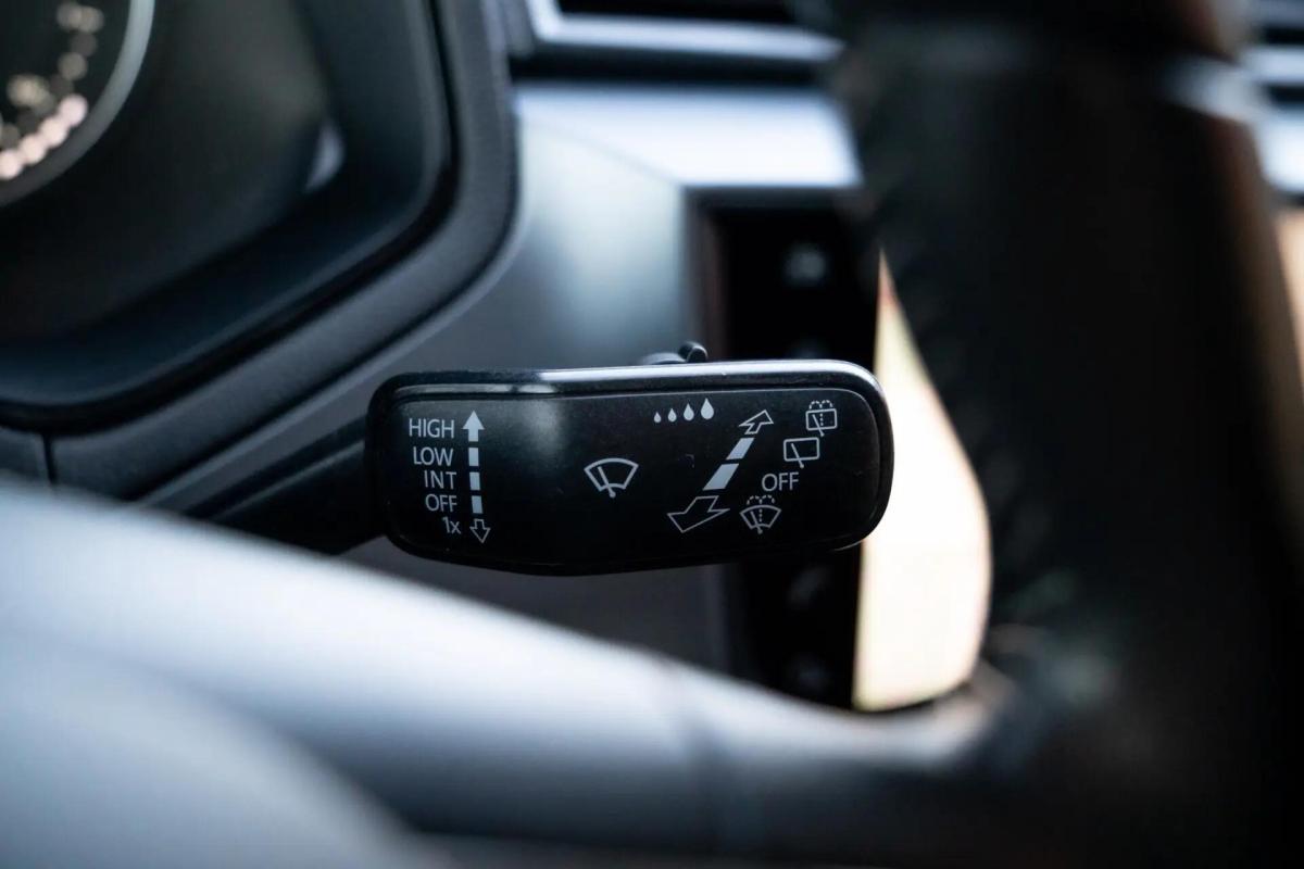 seat-arona-2019-diesel-1598cc