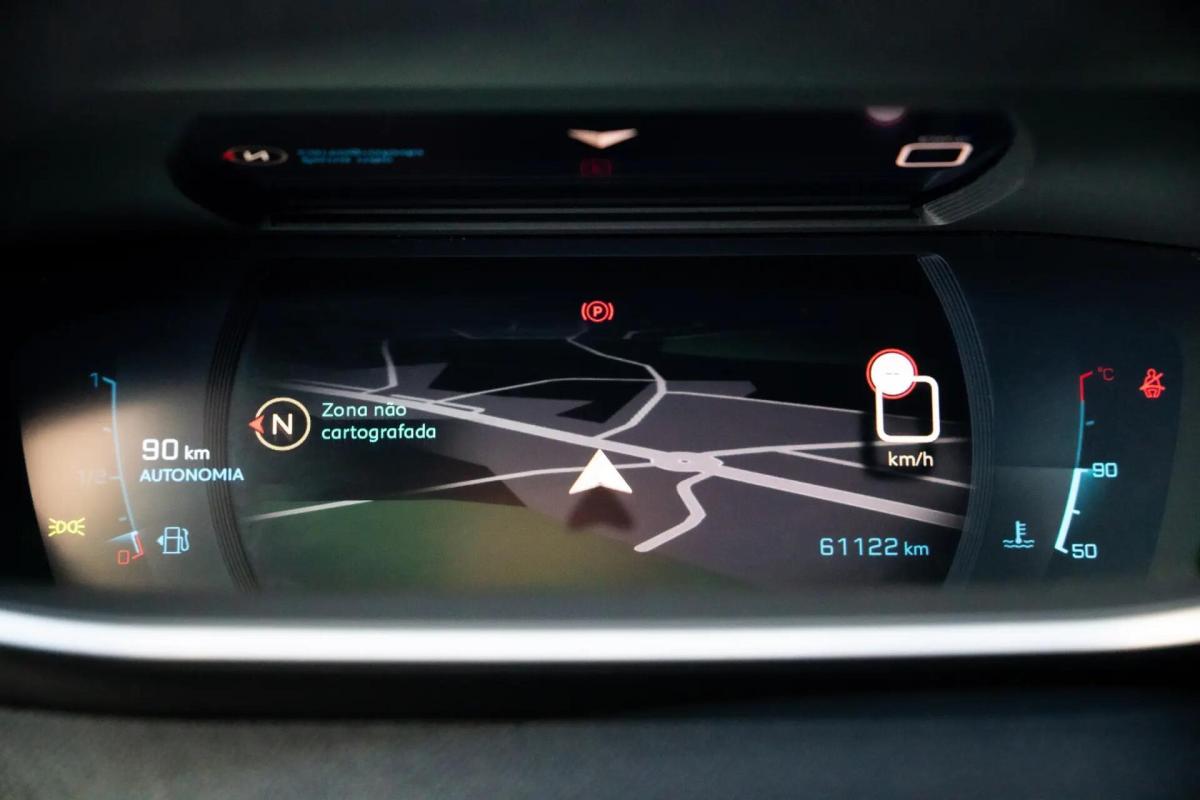 peugeot-2008-2023-gasolina-1199cc
