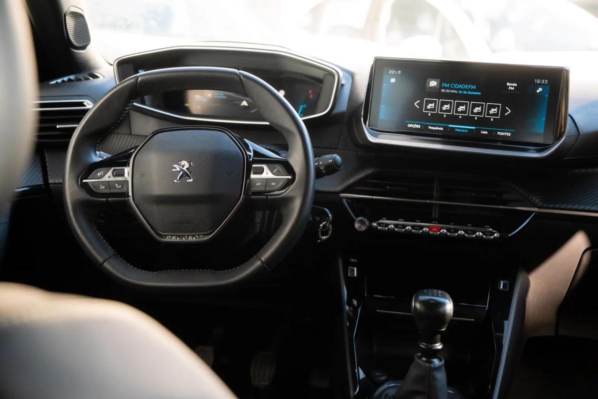 peugeot-2008-2023-gasolina-1199cc