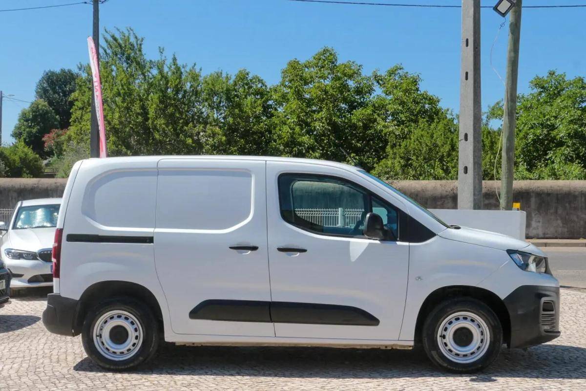 peugeot-partner-2019-diesel-1499cc