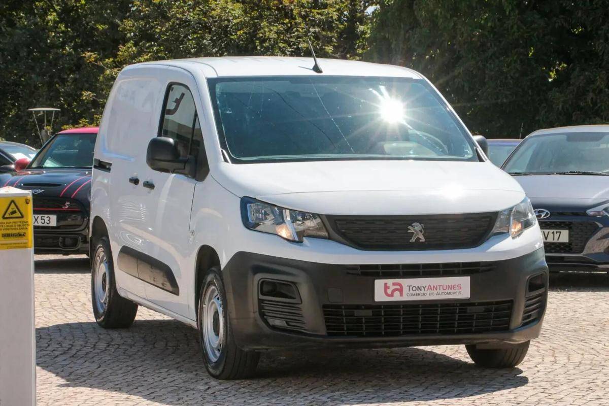peugeot-partner-2019-diesel-1499cc