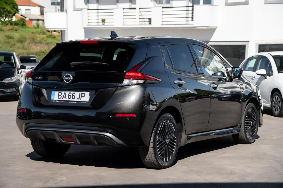 nissan-leaf-2023-eletrico-0cc