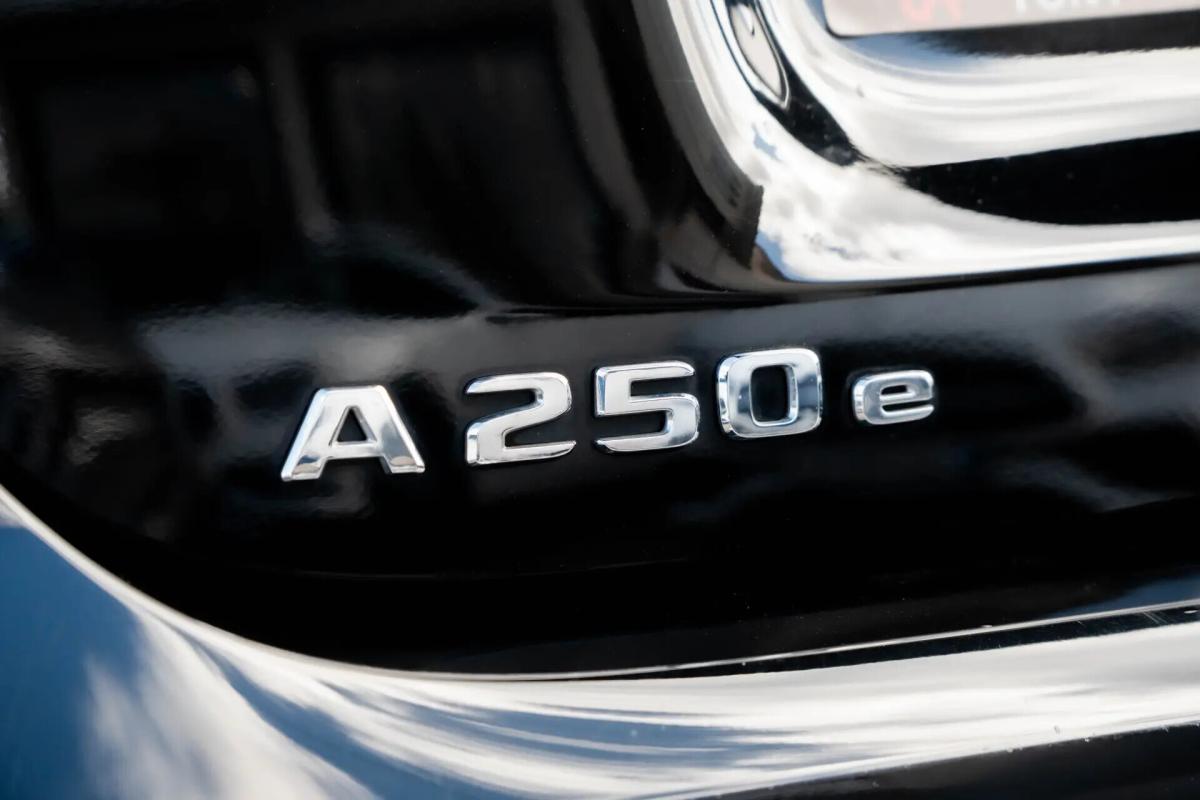 mercedes-benz-classe-a-a-250-e-2025-hibrido-a-gasolina-1332cc
