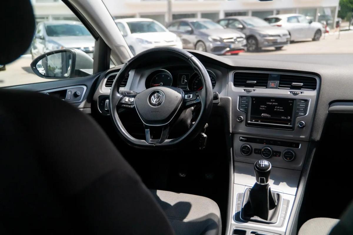 volkswagen-golf-2016-diesel-1598cc