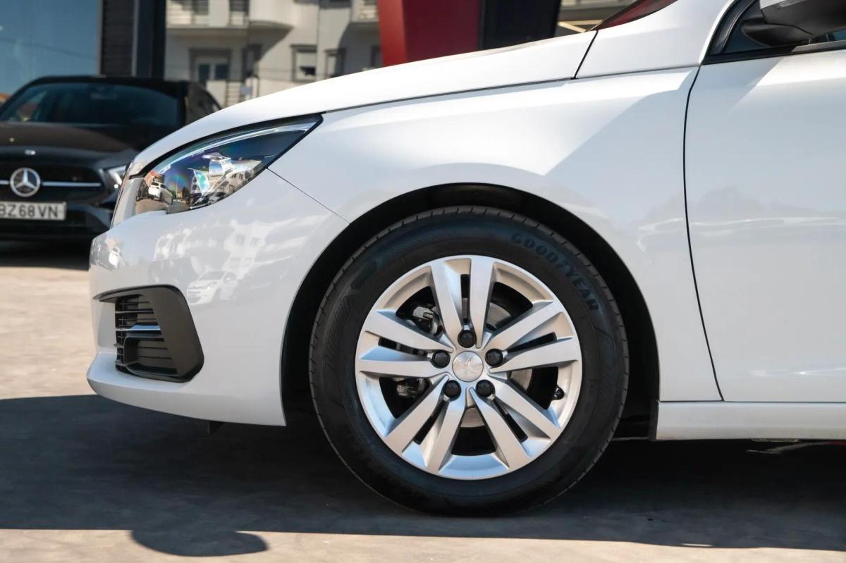 peugeot-308-2019-diesel-1499cc