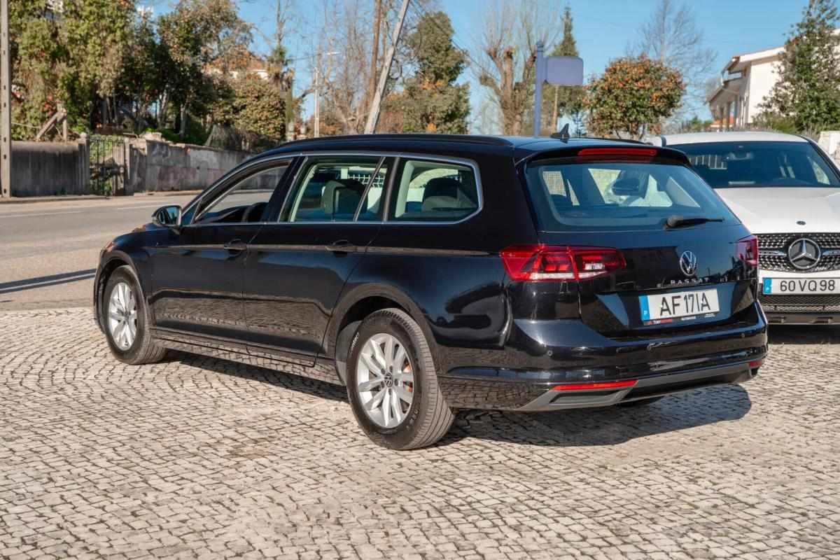 volkswagen-passat-variant-2021-diesel-1968cc