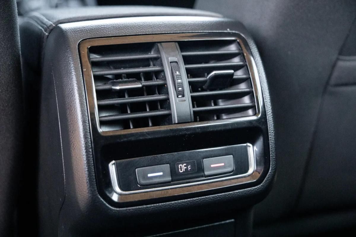 volkswagen-passat-variant-2021-diesel-1968cc