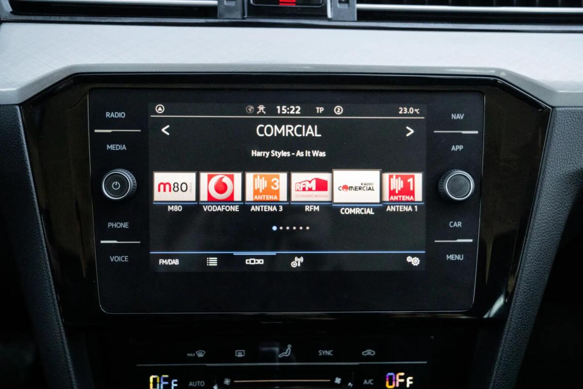 volkswagen-passat-variant-2021-diesel-1968cc