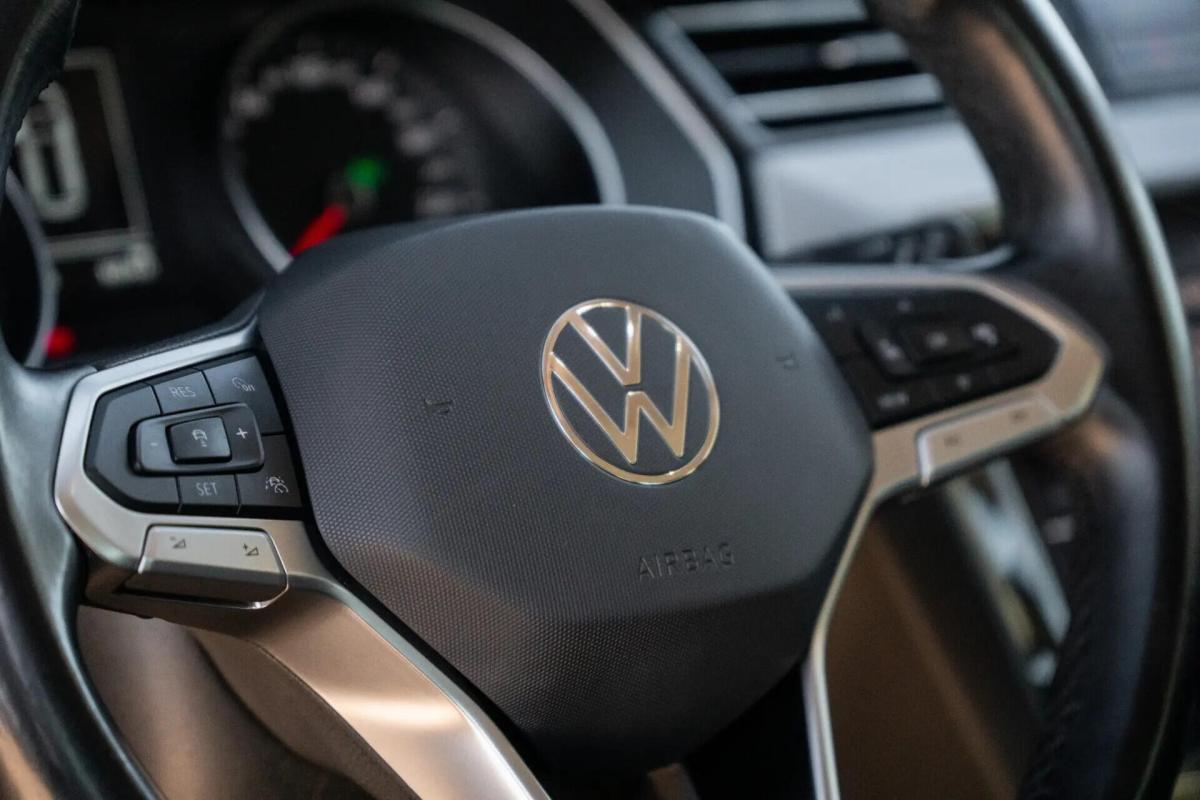 volkswagen-passat-variant-2021-diesel-1968cc