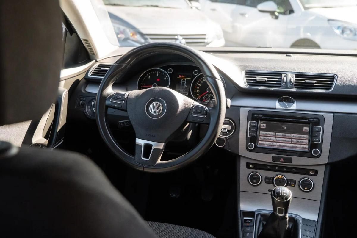 volkswagen-passat-2013-diesel-1598cc