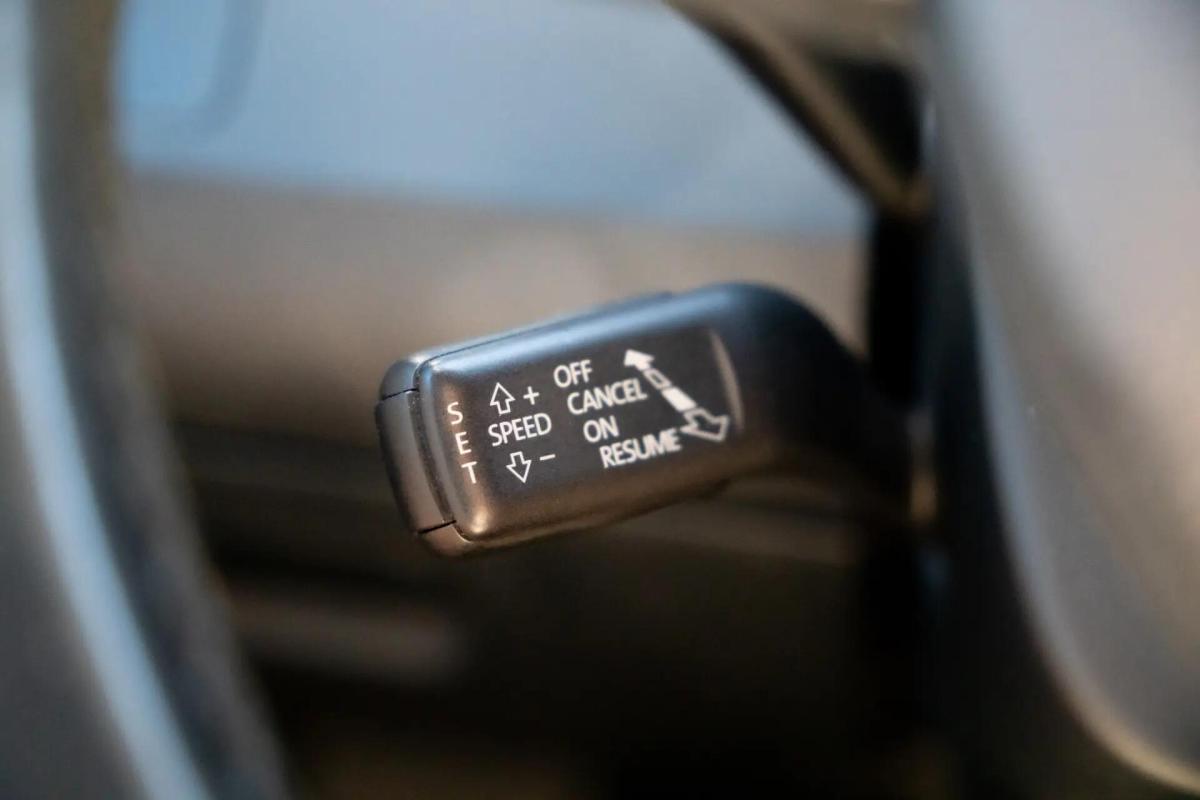 volkswagen-passat-2013-diesel-1598cc