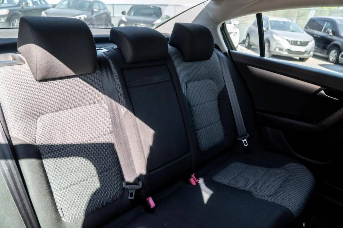 volkswagen-passat-2013-diesel-1598cc