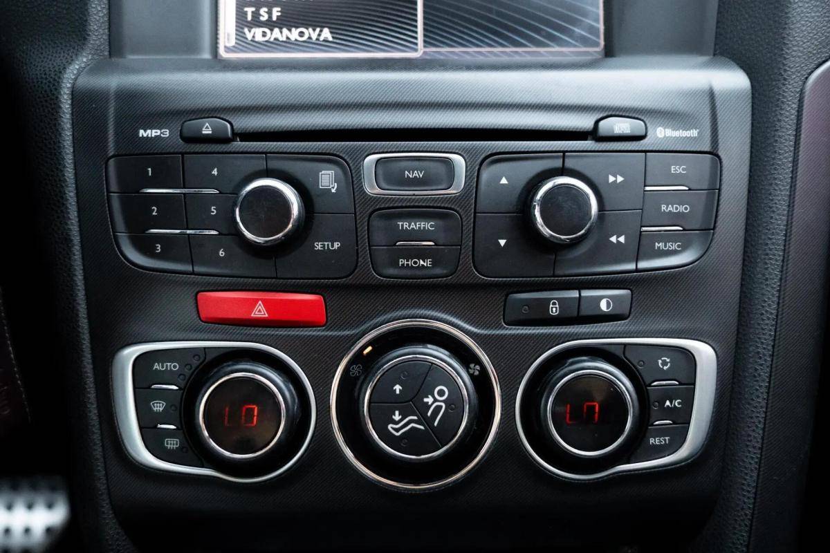citroen-ds4-2012-diesel-1560cc
