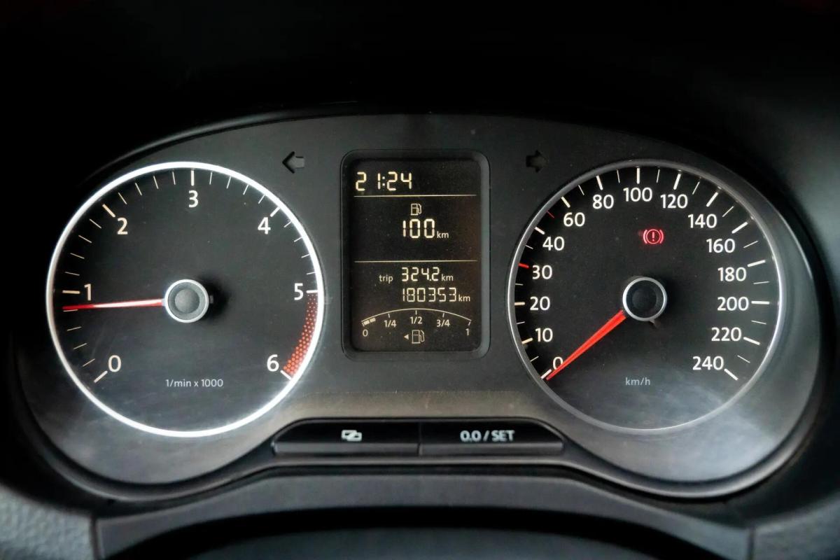 volkswagen-amarok-2011-diesel-1968cc