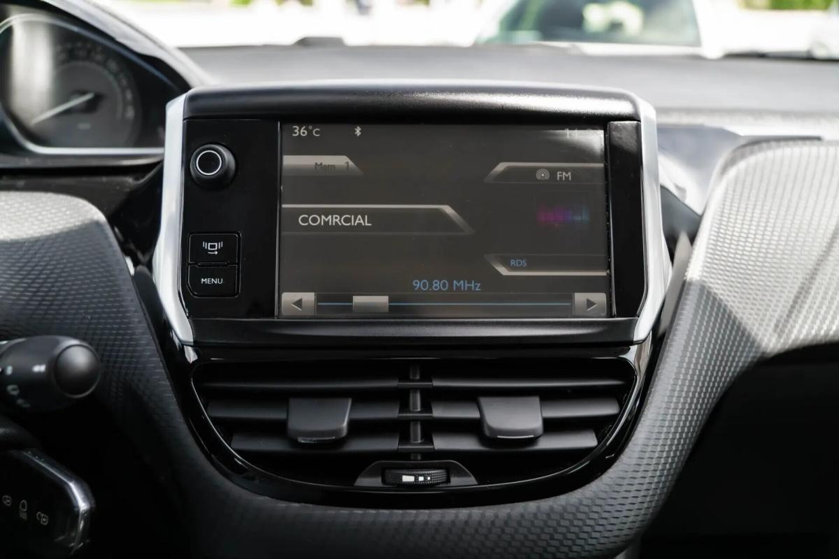 peugeot-2008-2013-gasolina-1199cc