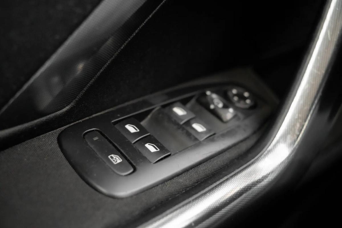 peugeot-2008-2013-gasolina-1199cc