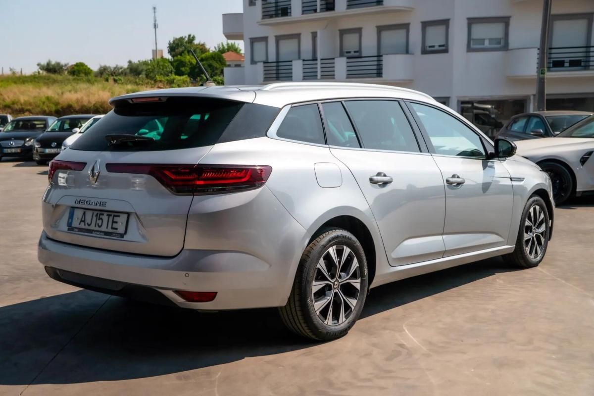 renault-megane-sport-tourer-2021-diesel-1461cc