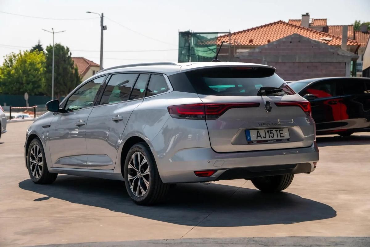 renault-megane-sport-tourer-2021-diesel-1461cc