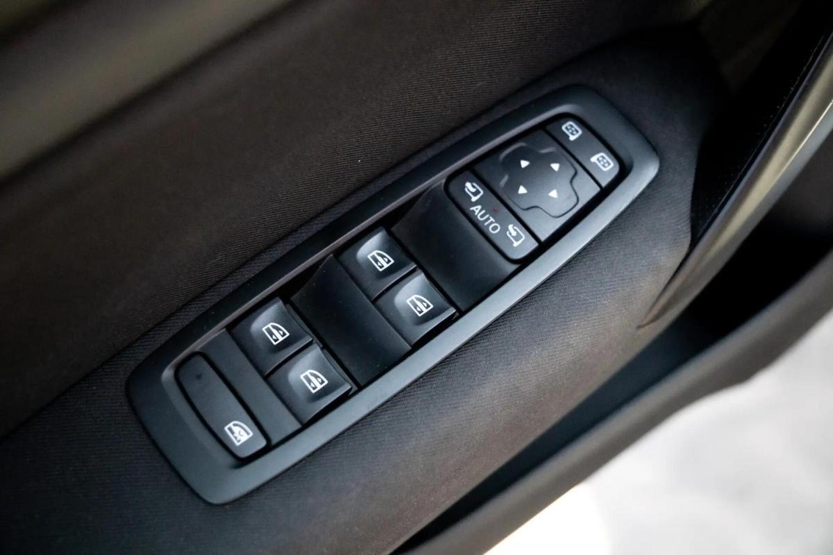 renault-megane-sport-tourer-2021-diesel-1461cc
