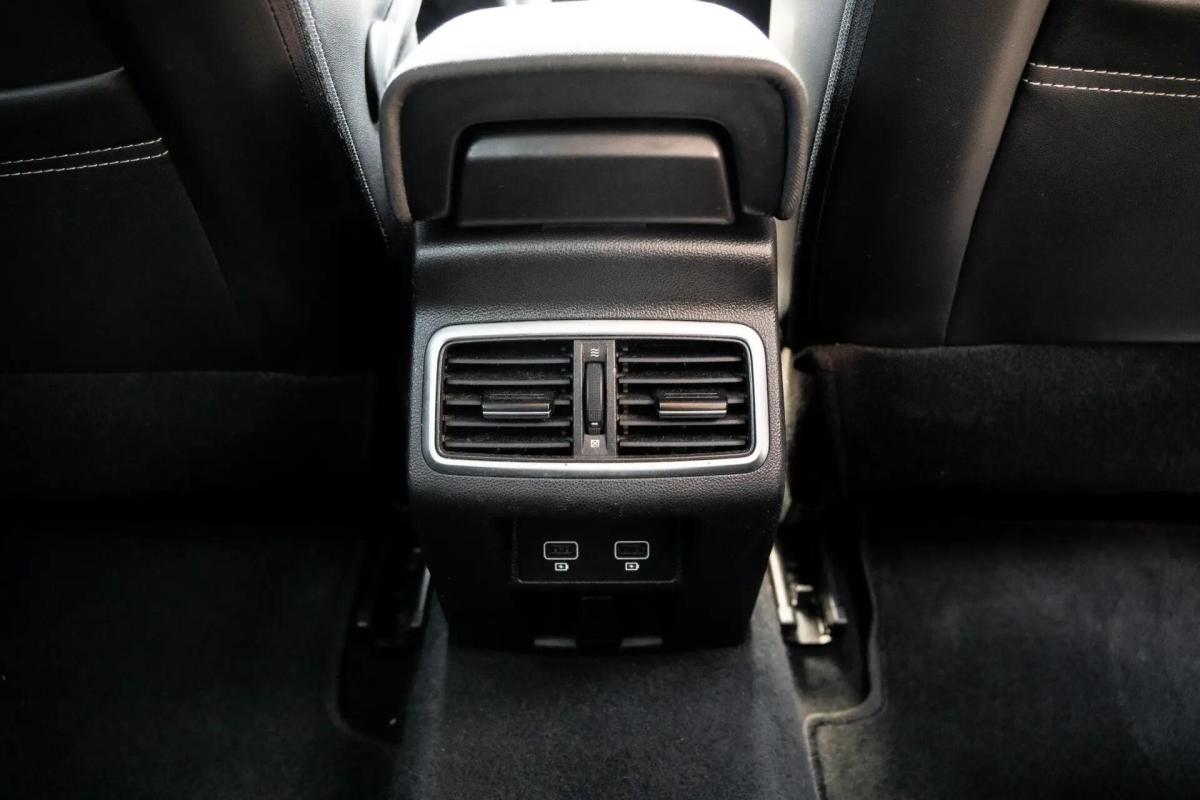 renault-megane-sport-tourer-2021-diesel-1461cc