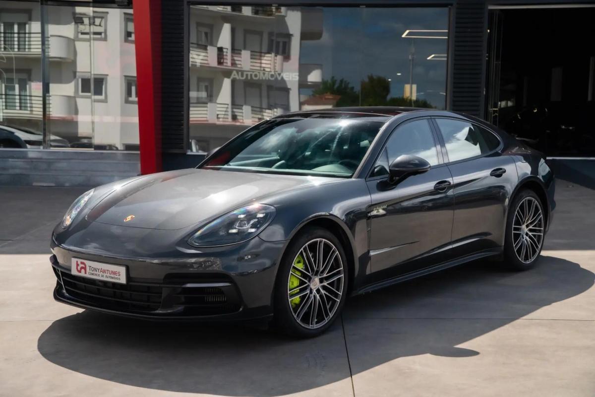 porsche-panamera-2018-hibrido-a-gasolina-2894cc