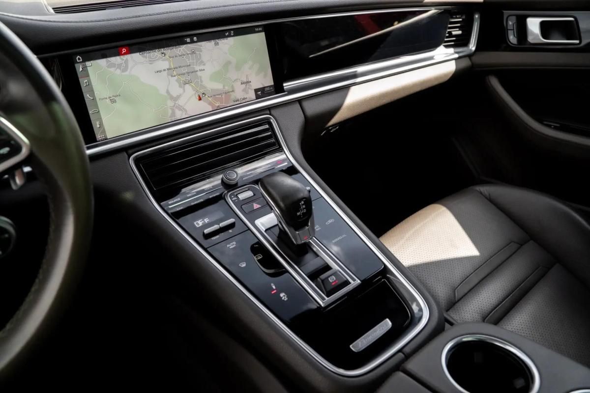 porsche-panamera-2018-hibrido-a-gasolina-2894cc