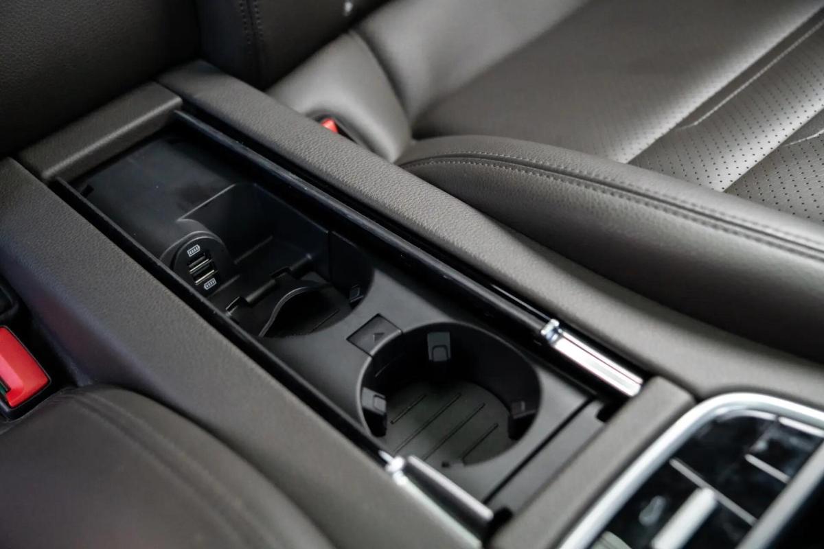 porsche-panamera-2018-hibrido-a-gasolina-2894cc