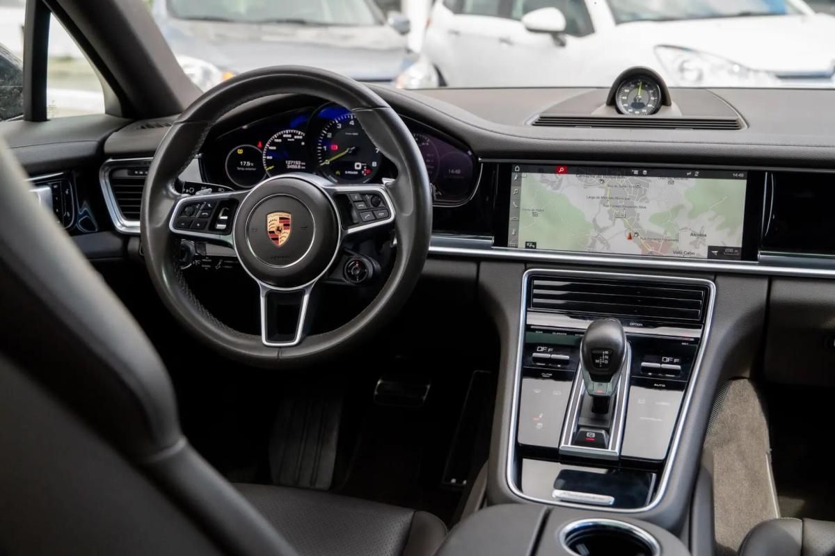 porsche-panamera-2018-hibrido-a-gasolina-2894cc