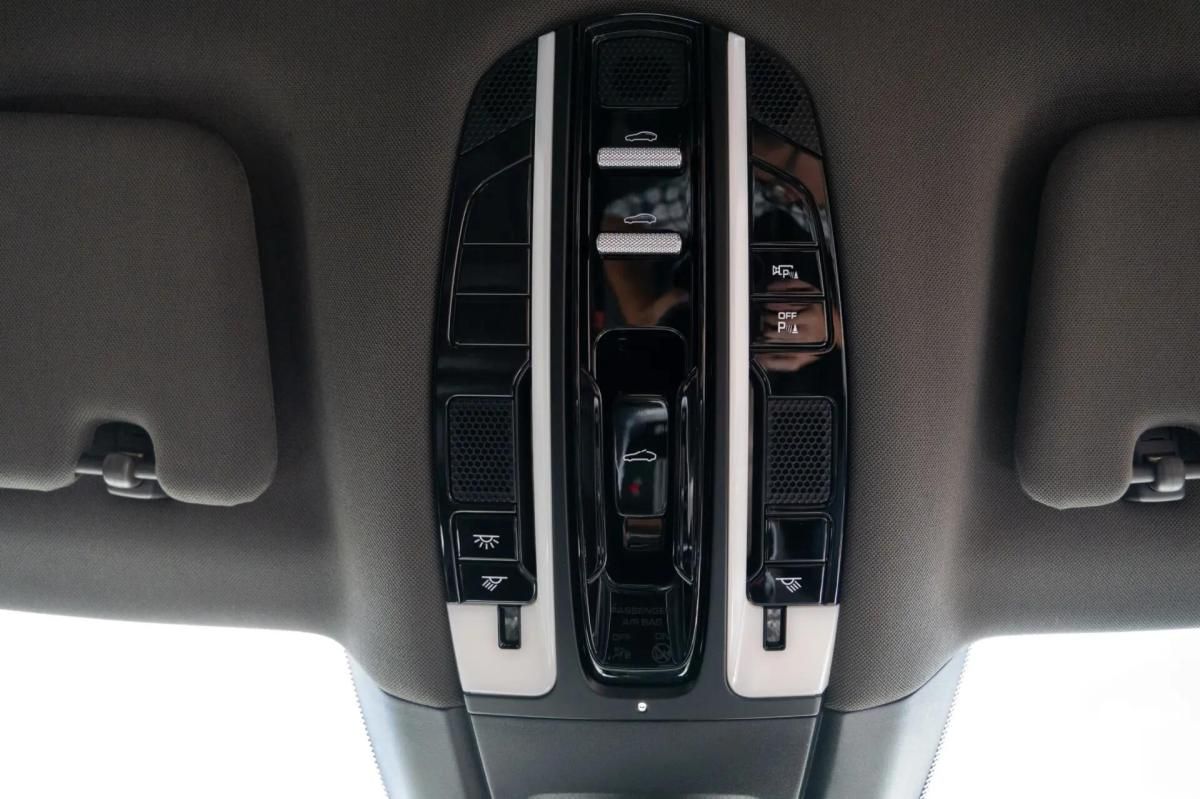 porsche-panamera-2018-hibrido-a-gasolina-2894cc